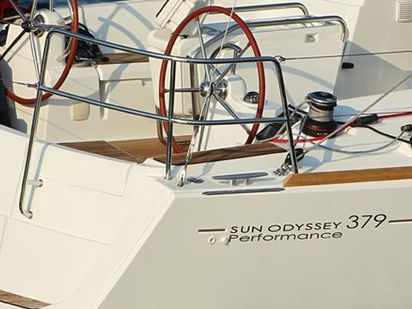 Velero Jeanneau Sun Odyssey 379 · 2012 · GAIA (1)