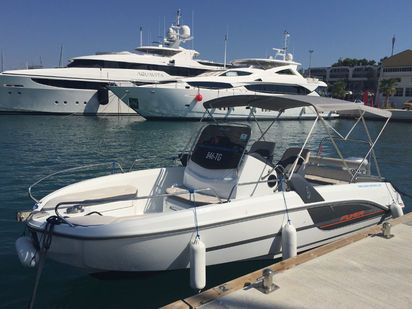 Lancha motora Beneteau Flyer 6.6 SPACEdeck · 2015 · Benetau Flyer 6.6 Space Deck (3)