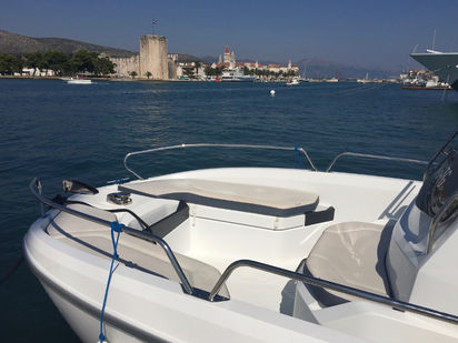 Lancha motora Beneteau Flyer 6.6 SPACEdeck · 2015 · Benetau Flyer 6.6 Space Deck (2)