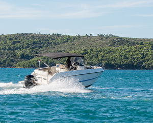 Quicksilver Activ 805 Open