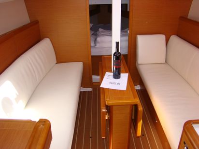Sailboat Jeanneau Sun Odyssey 33I · 2014 · NENA (1)