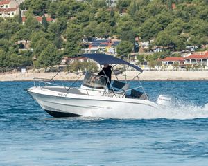 Sessa Marine Key Largo 20