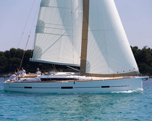 Dufour 460