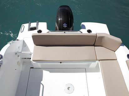 Motorboot Cranchi 41 · 2017 · Antares 8 OB copy (1)