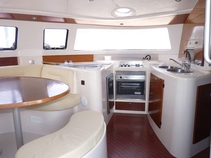 Catamarano Fountaine Pajot Belize 43 · 2006 (refit 2020) · Artemis K (3)