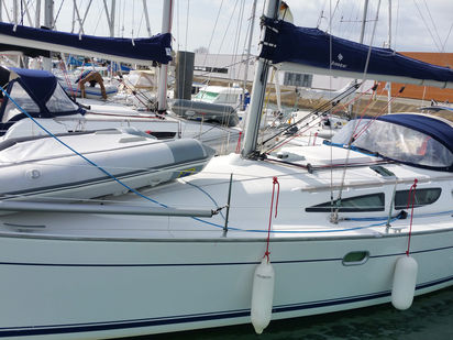 Sailboat Jeanneau Sun Odyssey 35 · 2007 · MACAREUX (1)