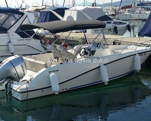 Quicksilver Activ 675 Open