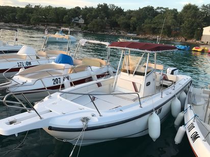 Sportboot Boston Whaler Outrage 26 · 2000 (0)