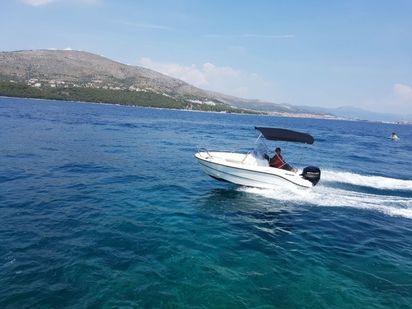 Lancha motora Quicksilver 455 · 2017 · 1062-TG (2)