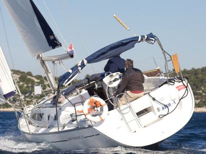 Voilier Jeanneau Sun Odyssey 37 · 2002 (réarmé 2021) · Sipica (0)