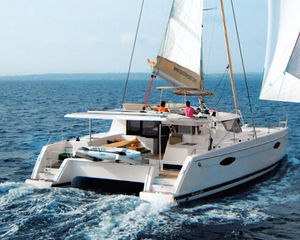Fountaine Pajot Helia 44