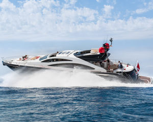 Sunseeker Predator 84