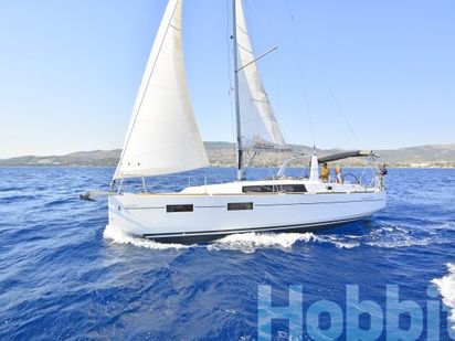 Sailboat Beneteau Oceanis 35 · 2015 · Hobbit (4)