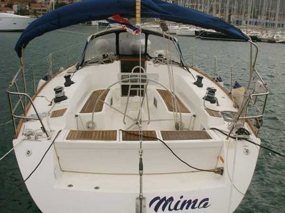 Velero Salona 45 · 2004 (reacondicionamiento 2017) · Mima (2)