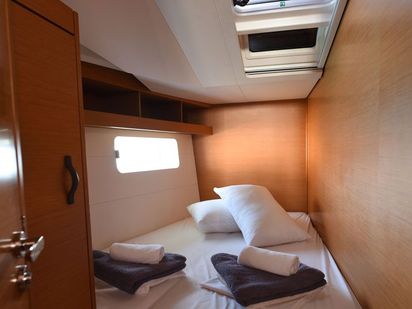 Sailboat Jeanneau 54 · 2017 · Kymo (4)