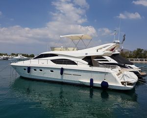 Ferretti 530