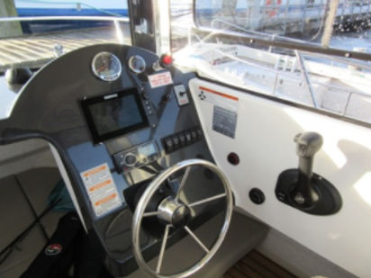 Bateau à moteur Arvor 690 · 2019 · Arvor 690 (1)