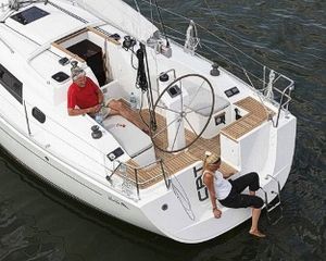 Hanse 325
