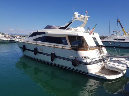 Barco a motor TECNOMARINE T 62 · 2003 (0)