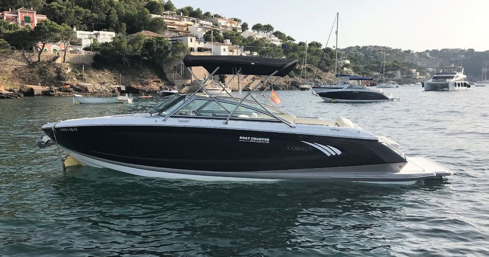Speedboat Cobalt A25 2014 Jade in Andratx, Spain for rent