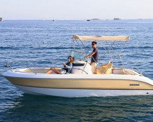 Sessa Marine Key Largo 22