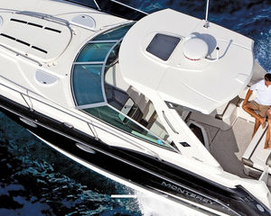 Monterey 335 Sport Yacht