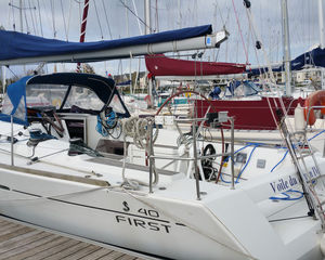Beneteau First 40