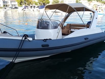 Bateau semi-rigide AquaMax B23- F · 2019 (réarmé 2021) · Aquamax (0)