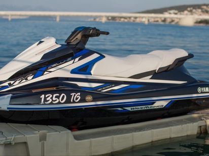 Jet ski VX DeLuxe (1)