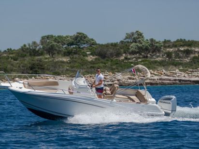 Motoscafo Jeanneau Cap Camarat 7.5 CC · 2014 · Jeanneau Cap Camarat 7.5 CC (1)