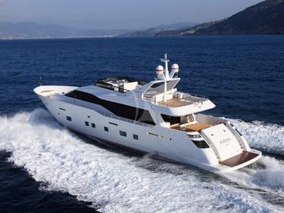 Motorboat Tecnomar Custom Build · 2011 · Aurora (1)