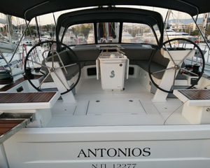 Beneteau Oceanis 51.1