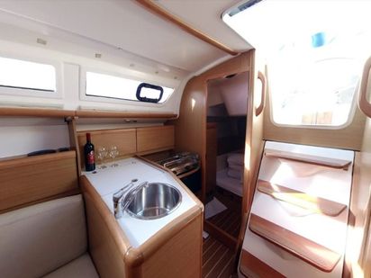 Segelboot Jeanneau Sun Odyssey 30I · 2009 · Espresso 1 (3)