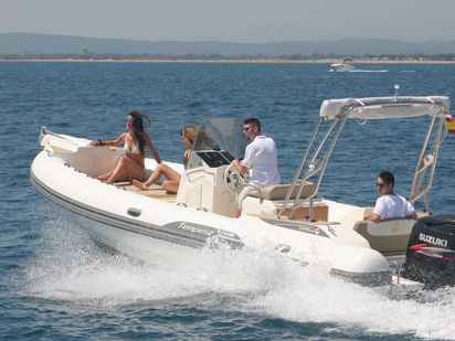 Bateau semi-rigide Capelli Tempest 775 · 2016 (0)