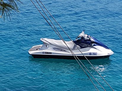 Wawerunner Jet ski (1)
