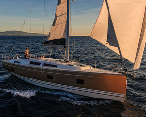 Hanse 418