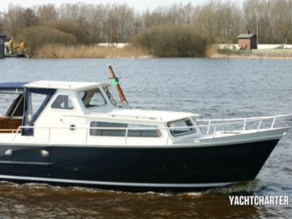 Bateau à moteur Courtevenne 830 · 2004 (0)