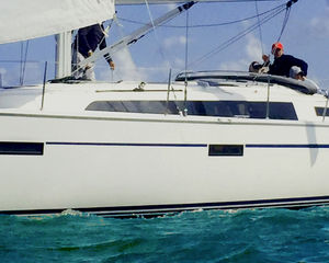Bavaria 37