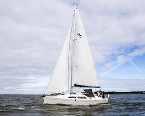 Hanse 325