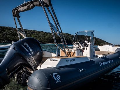 RIB Capelli Tempest 700 · 2016 (0)