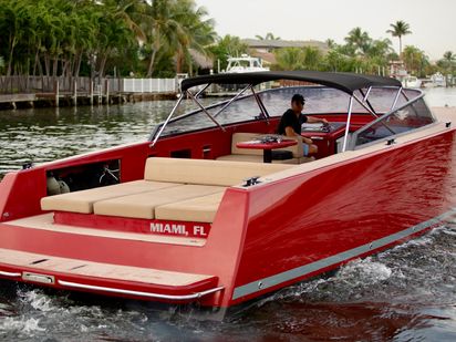 Motorboot VanDutch 40 · 2015 · 40' Red Vandutch (1)