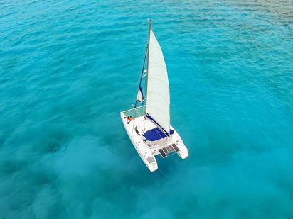 Catamaran Custom Built · 2015 · Malube (1)