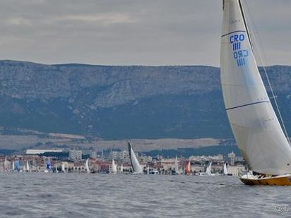 Sailing Boat (1)