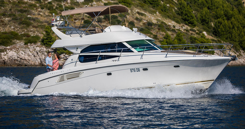 Motorboat Jeanneau Prestige 42 2015 in Sibenik, Croatia for hire