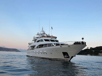 Motorboat Benetti 100 · 2008