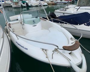 Sessa Marine Key Largo 17