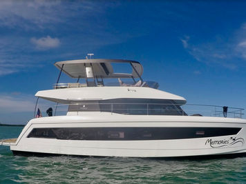 Katamaran Fountaine Pajot Helia 44 · 2005