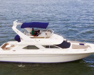 Sea Ray 44 Sedan