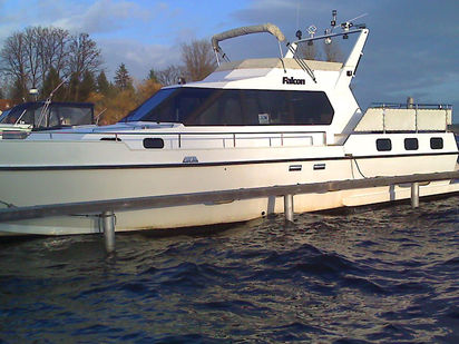 Bateau à moteur Custom Built · 1986 · Surrender (1)