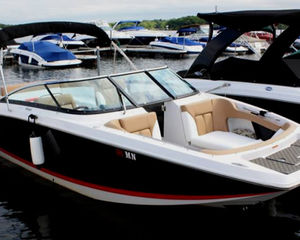 Four Winns 242 SL